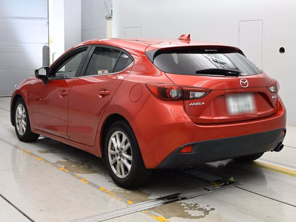 MAZDA AXELA
