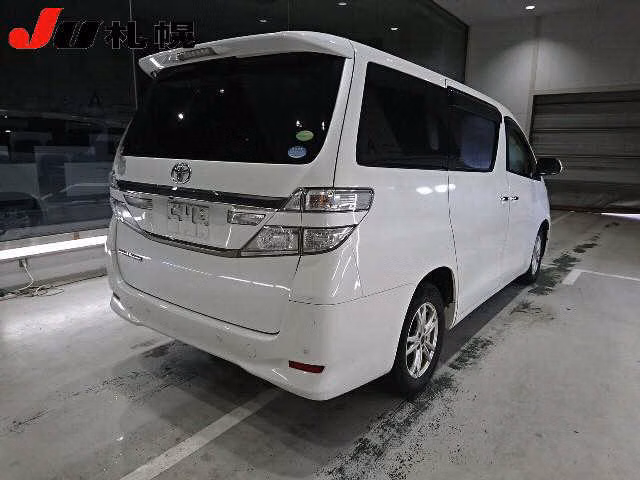 TOYOTA VELLFIRE