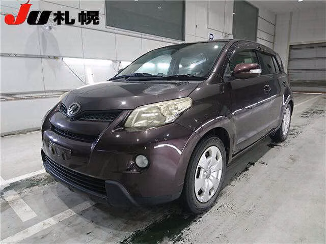 TOYOTA IST