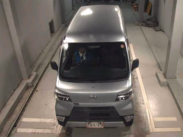 TOYOTA PIXIS VAN