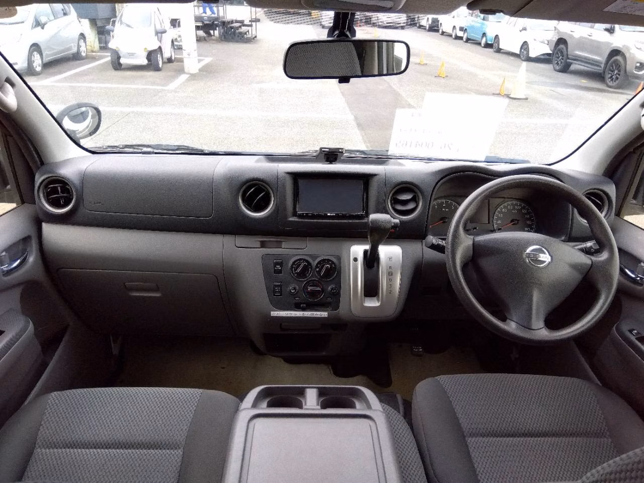 NISSAN NV350 CARAVAN