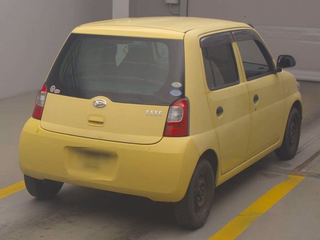 DAIHATSU ESSE