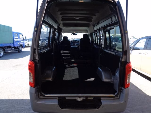 NISSAN CARAVAN