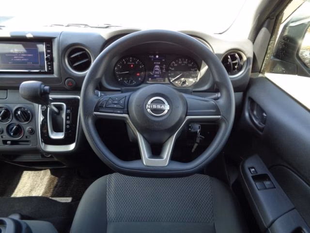 NISSAN CARAVAN