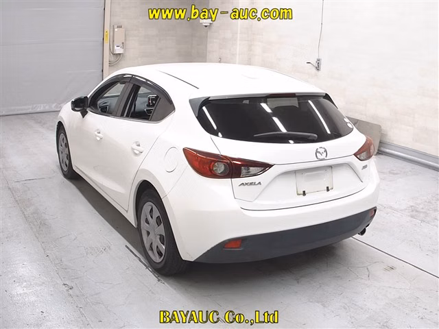 MAZDA AXELA