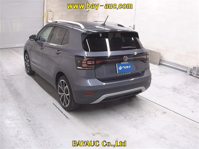 VOLKSWAGEN T-CROSS