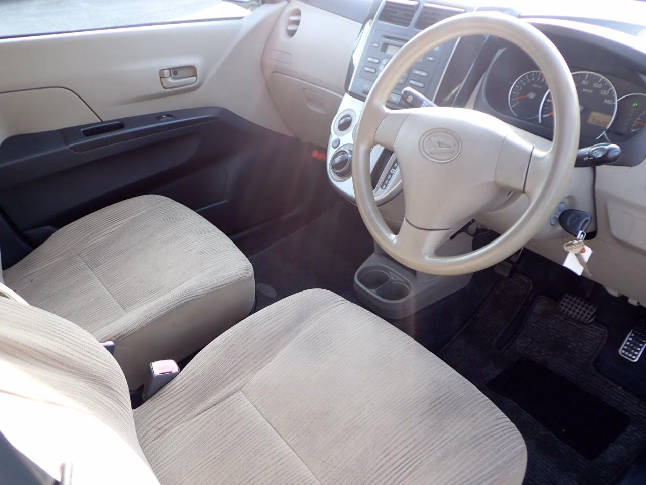 DAIHATSU MIRA
