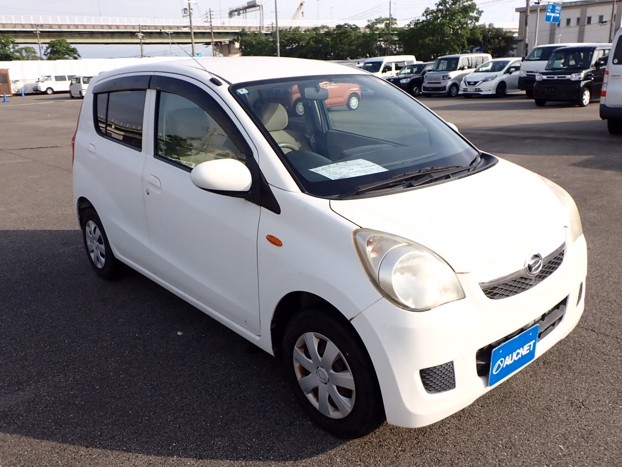 DAIHATSU MIRA