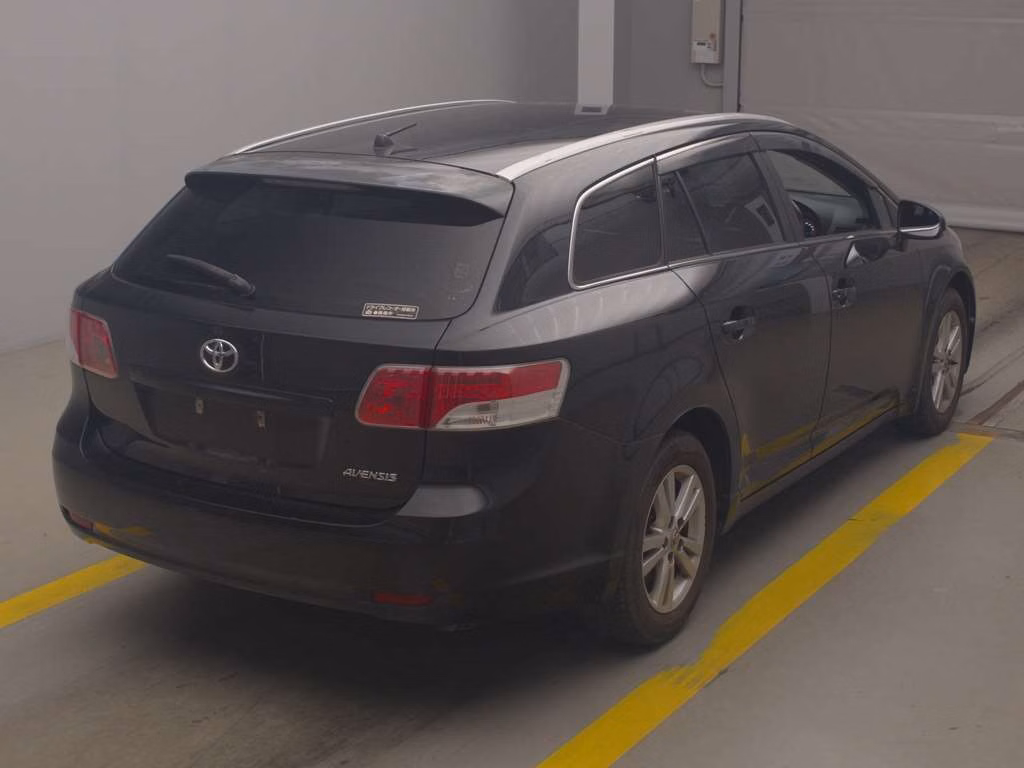 TOYOTA AVENSIS