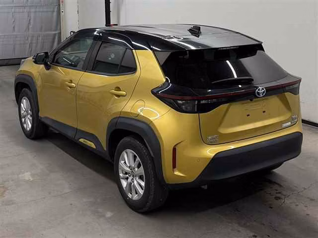 TOYOTA YARIS CROSS