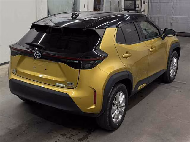 TOYOTA YARIS CROSS