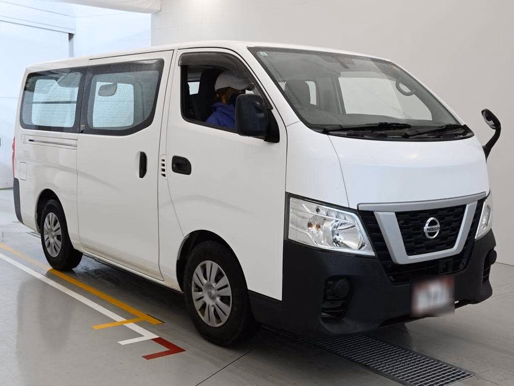 NISSAN NV350 CARAVAN