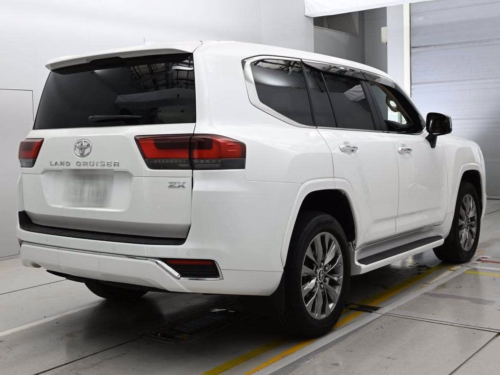 TOYOTA LAND CRUISER