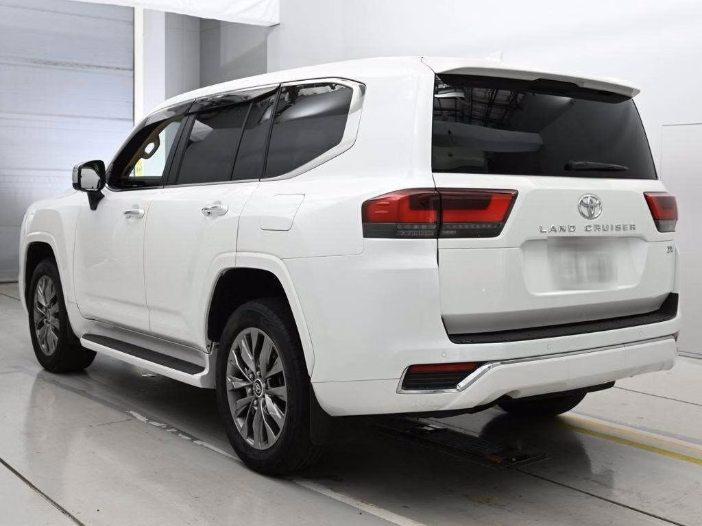 TOYOTA LAND CRUISER