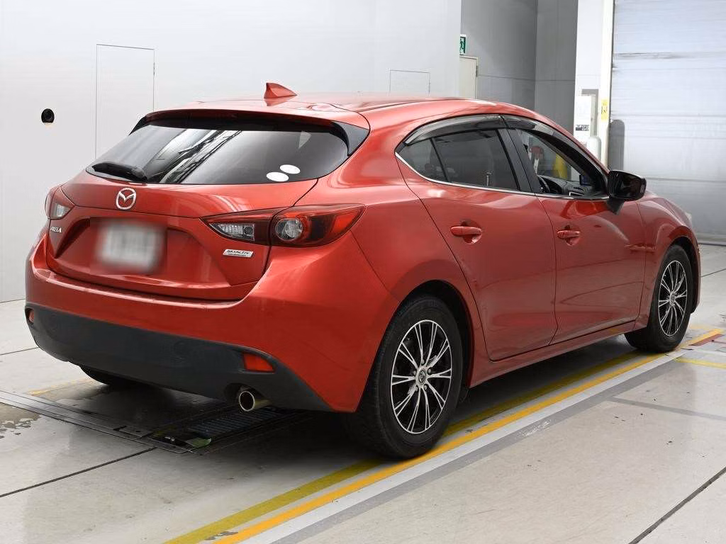 MAZDA AXELA