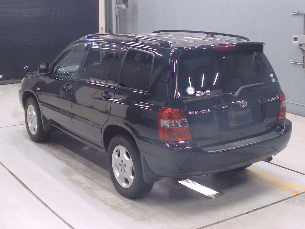 TOYOTA KLUGER V