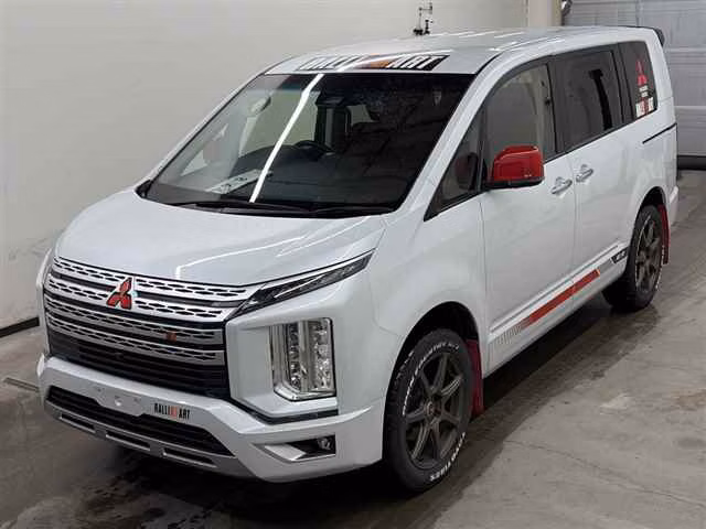 MITSUBISHI DELICA D:5