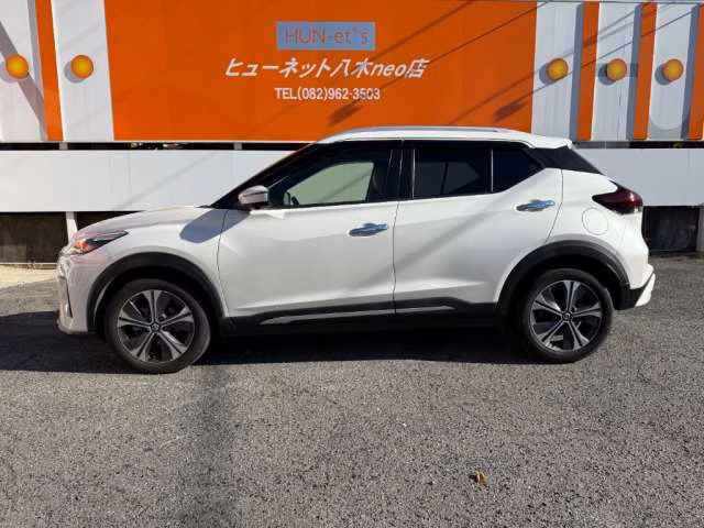 NISSAN KICKS