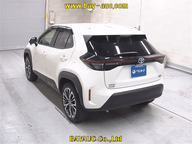 TOYOTA YARIS CROSS