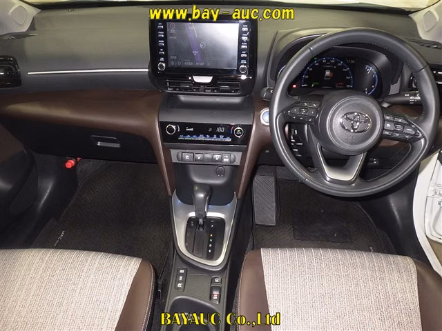 TOYOTA YARIS CROSS
