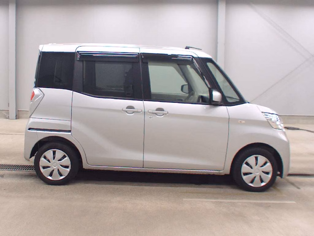 MITSUBISHI EK SPACE