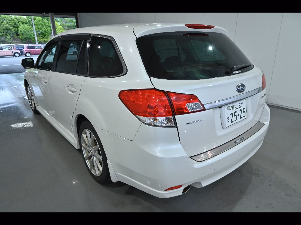 SUBARU LEGACY