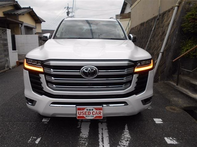 TOYOTA LAND CRUISER