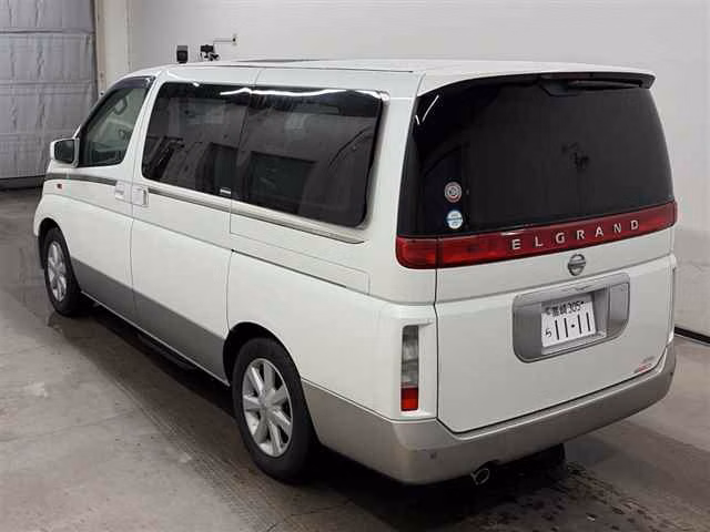 NISSAN ELGRAND