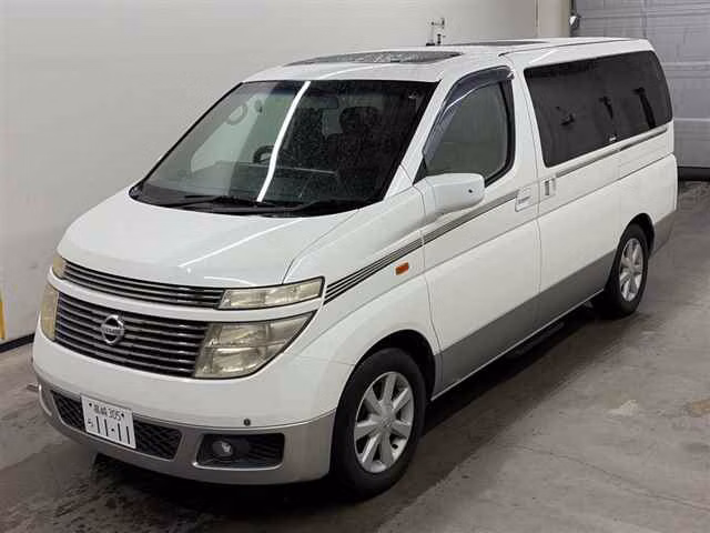 NISSAN ELGRAND