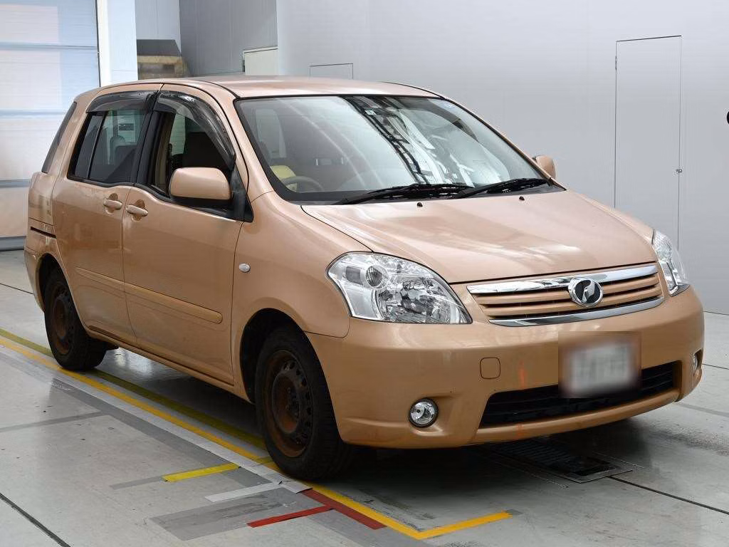 TOYOTA RAUM