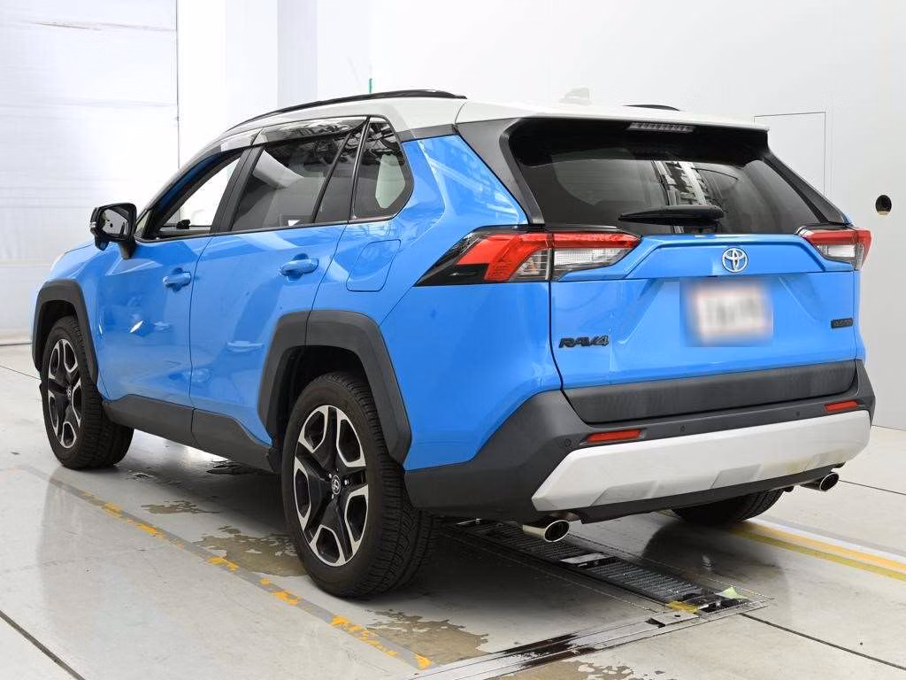 TOYOTA RAV4