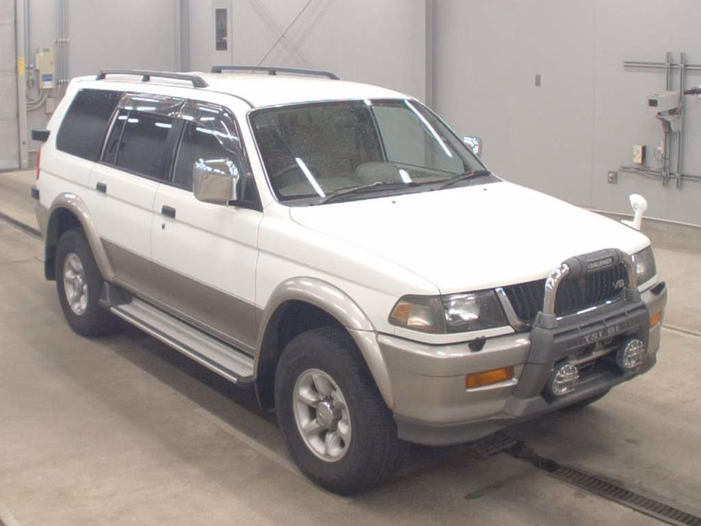 MITSUBISHI CHALLENGER