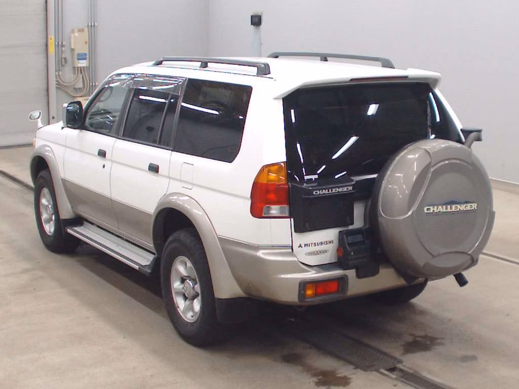 MITSUBISHI CHALLENGER