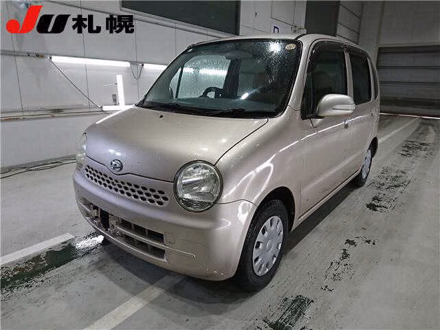 DAIHATSU MOVE LATTE