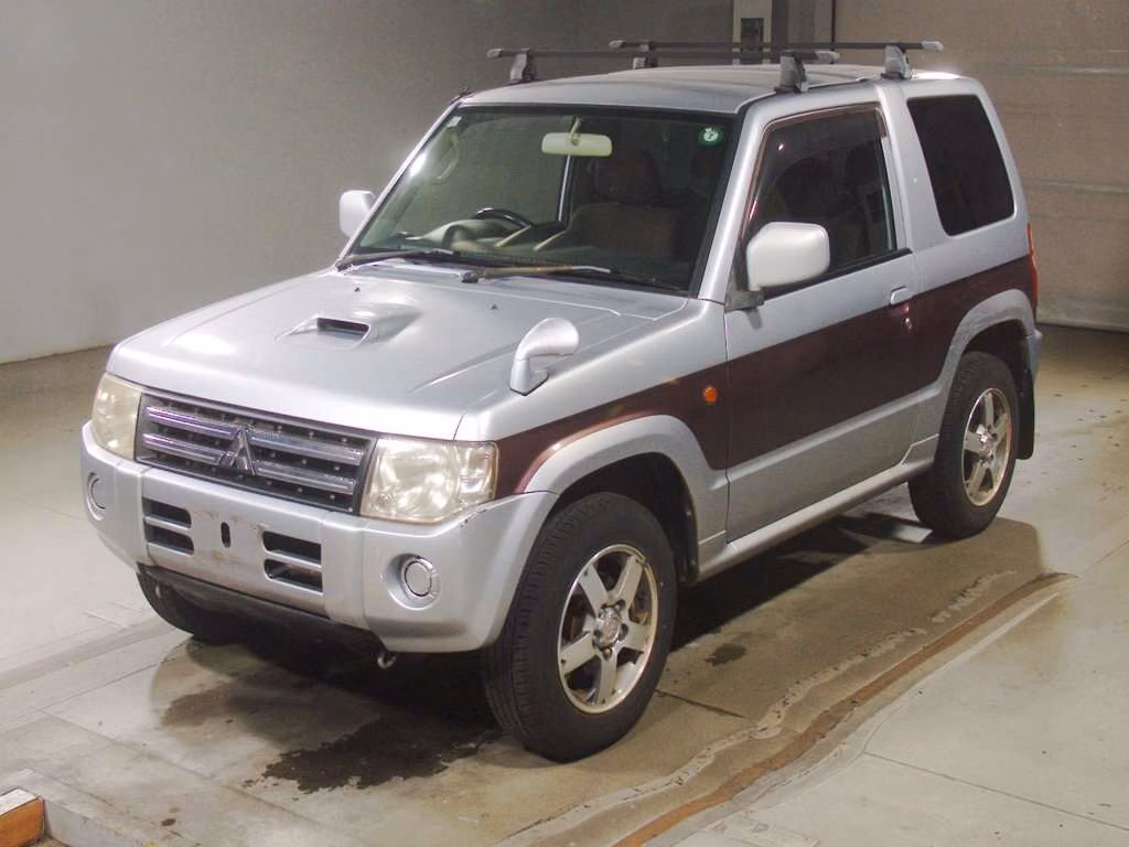 MITSUBISHI PAJERO MINI