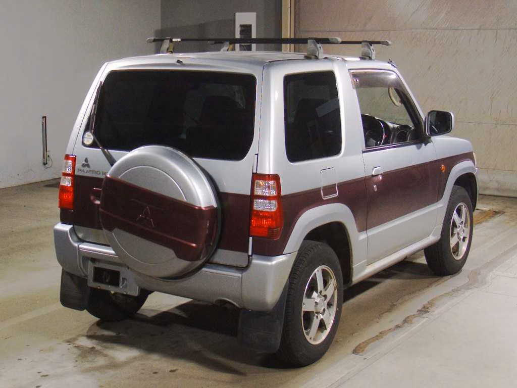MITSUBISHI PAJERO MINI