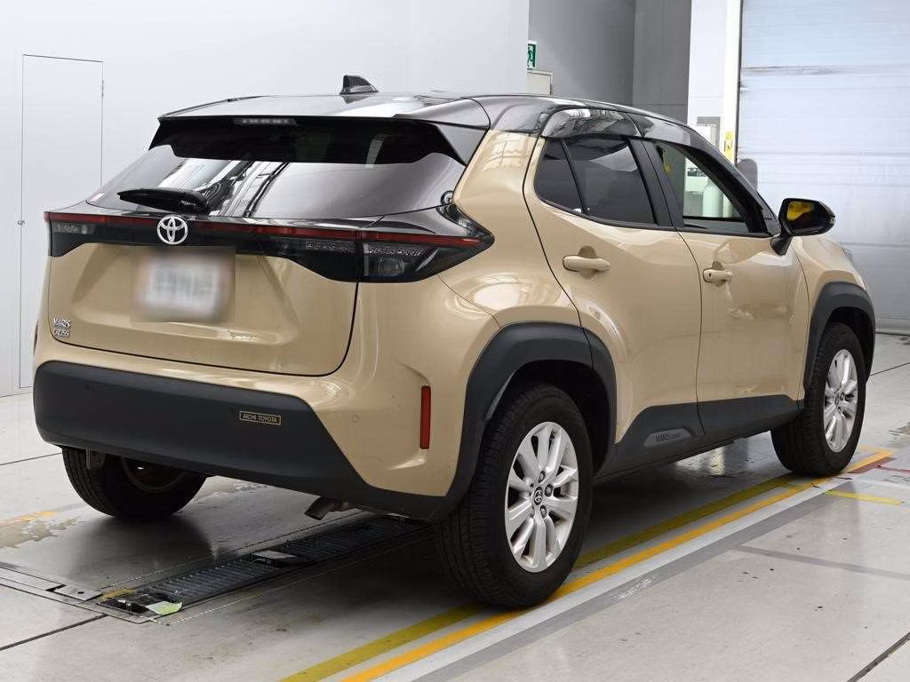 TOYOTA YARIS CROSS