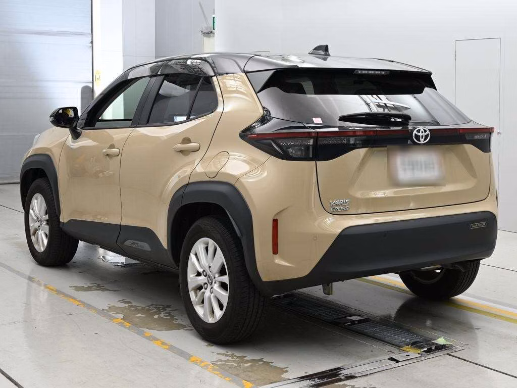 TOYOTA YARIS CROSS