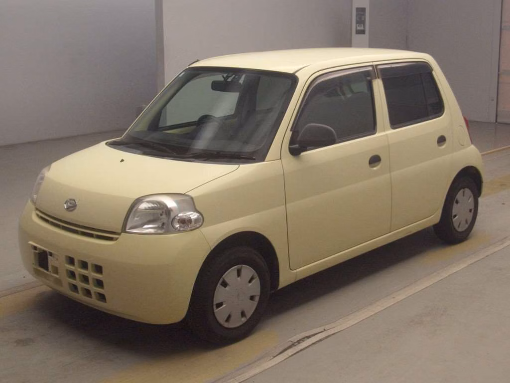DAIHATSU ESSE