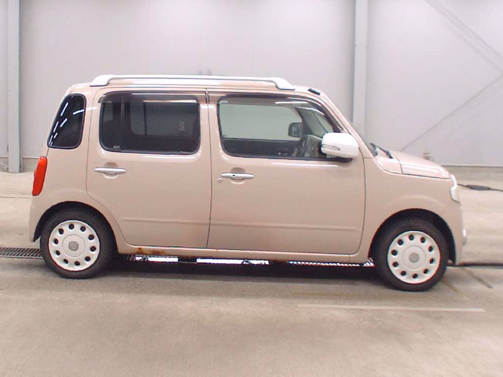DAIHATSU MIRA COCOA