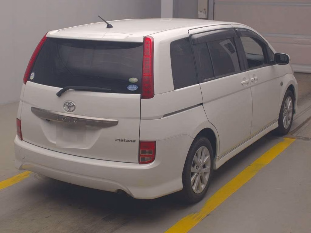 TOYOTA ISIS