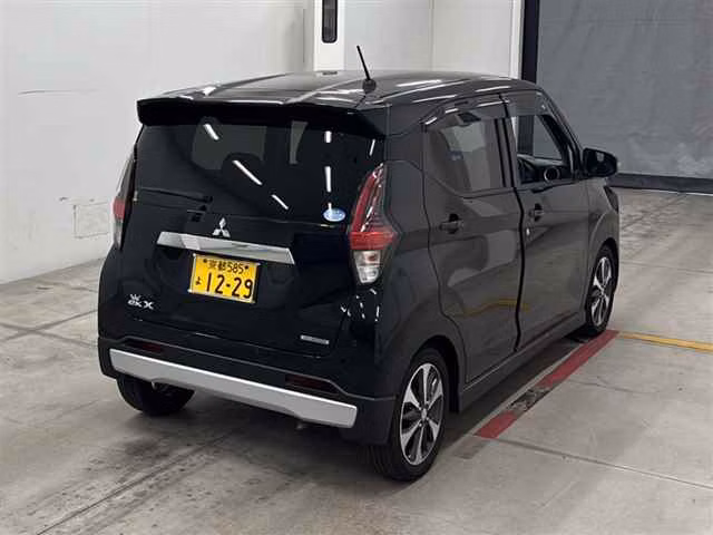MITSUBISHI EK X