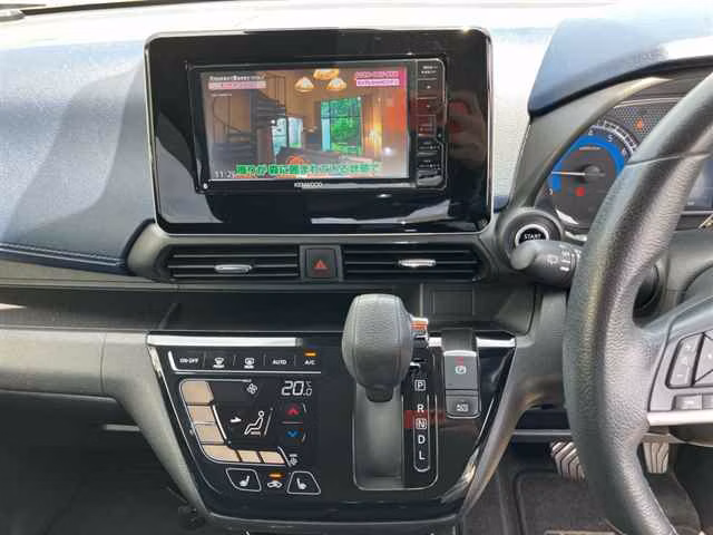 MITSUBISHI EK X