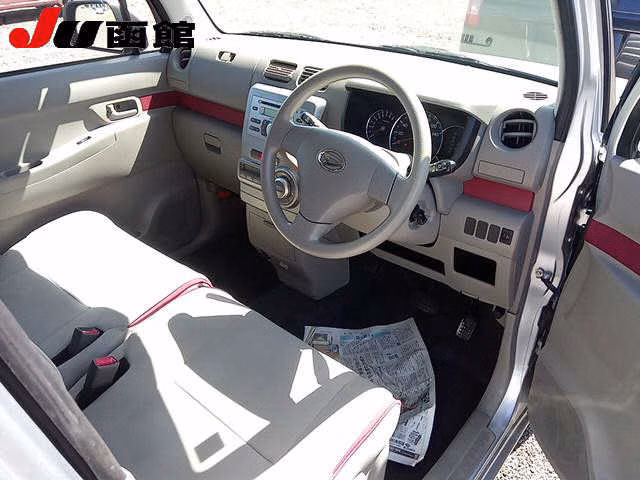 DAIHATSU MOVE CONTE