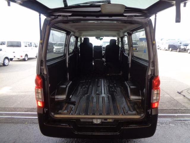 NISSAN CARAVAN