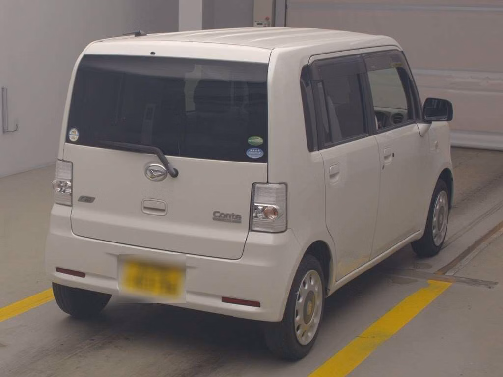 DAIHATSU MOVE CONTE