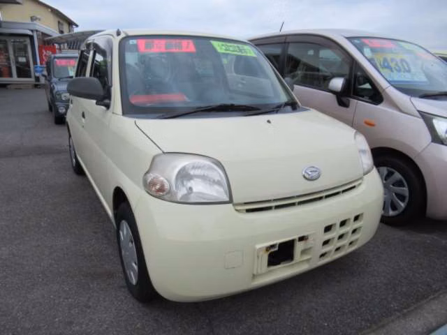 DAIHATSU ESSE