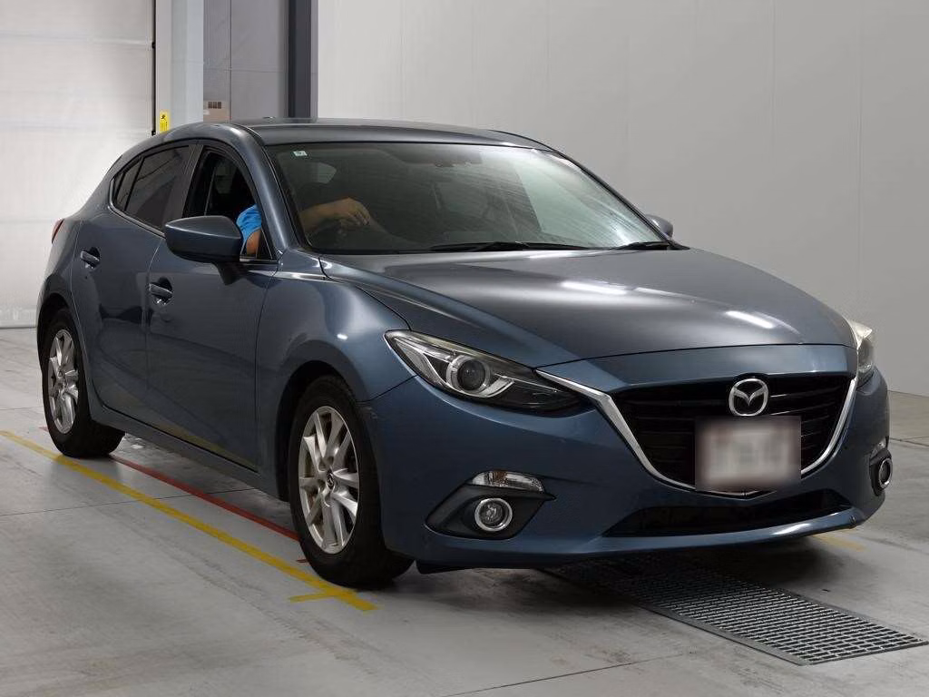 MAZDA AXELA