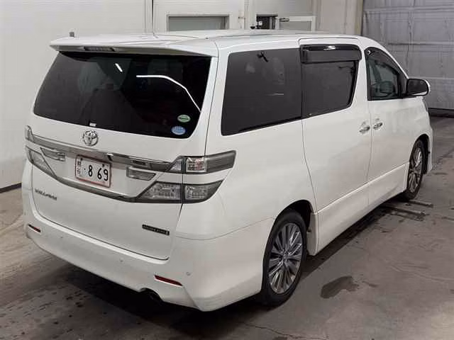 TOYOTA VELLFIRE