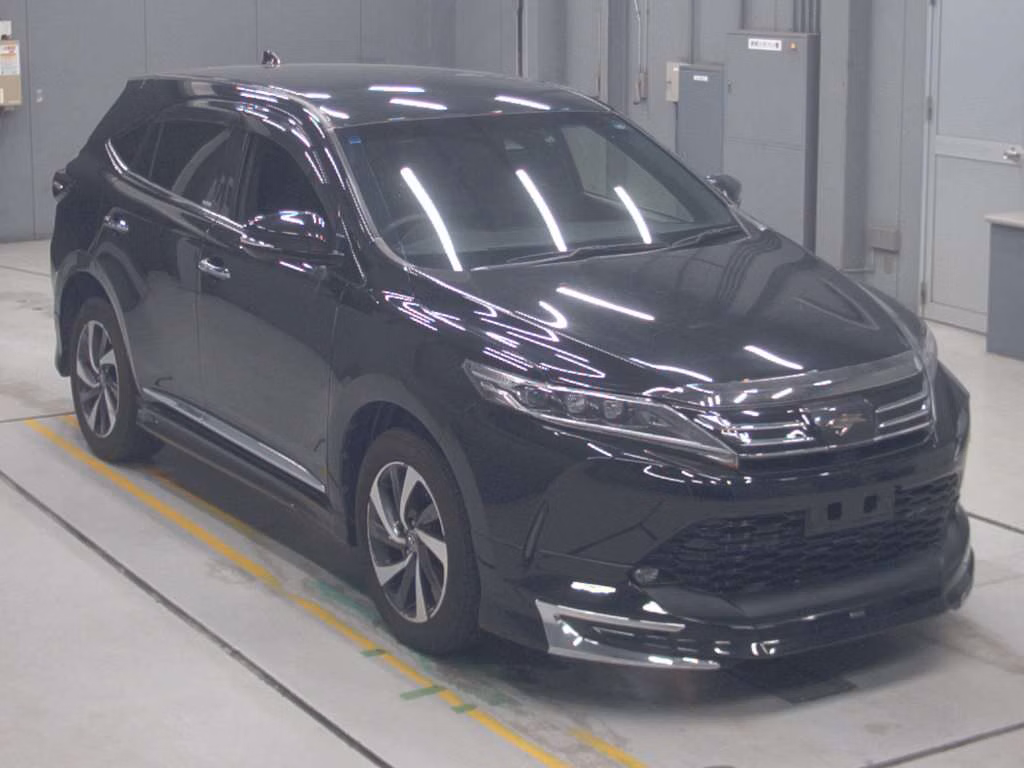 TOYOTA HARRIER